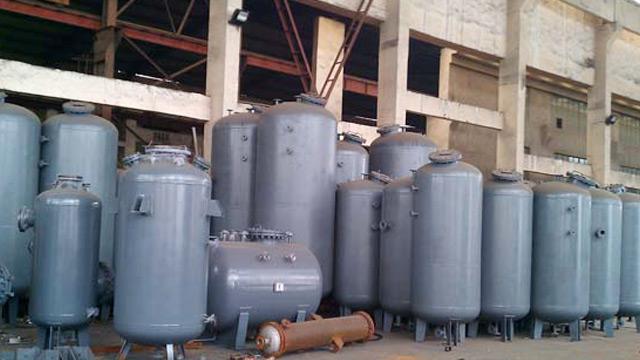 What are the maintenance techniques for storage tank equipment?